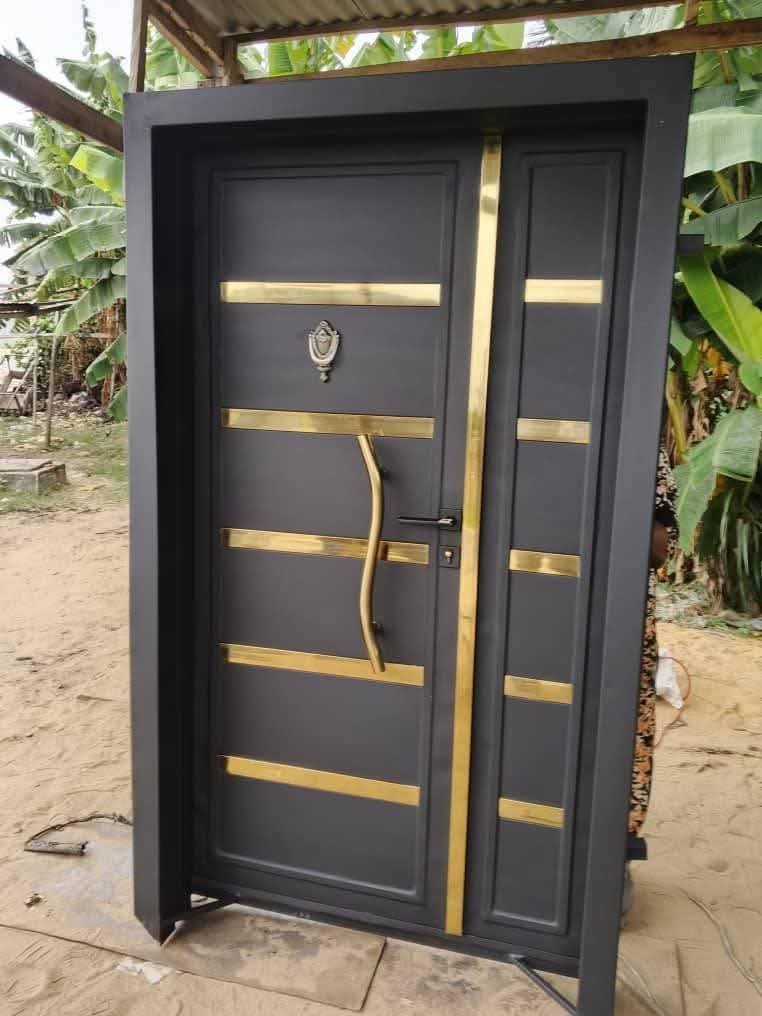 4 by 7 black and gold double door